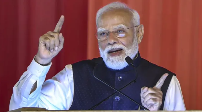 PM Modi in Andhra Pradesh: 'पहले हवाई अड्डों के नाम सिर्फ एक ही परिवार पर रखे जाते थे', विजयनगरम से विपक्ष पर निशाना