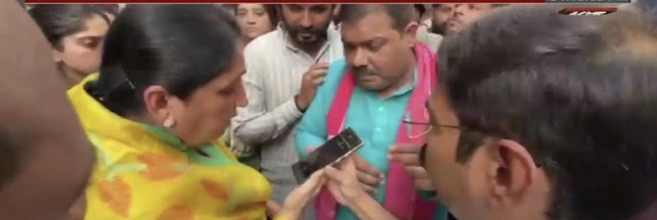 पुणे की दिल दहला देने वाली घटना: उपमुख्यमंत्री सुनेत्रा पवार ने पीड़ित परिवार से की मुलाकात, मौके से ही CM देवेंद्र फडणवीस को किया फोन